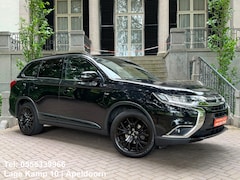 Mitsubishi Outlander - 2.0 4WD Instyle Automaat 7Persoons Sch-Dak Carplay Navi Climate Cruise Ctr Afn Trekhaak St