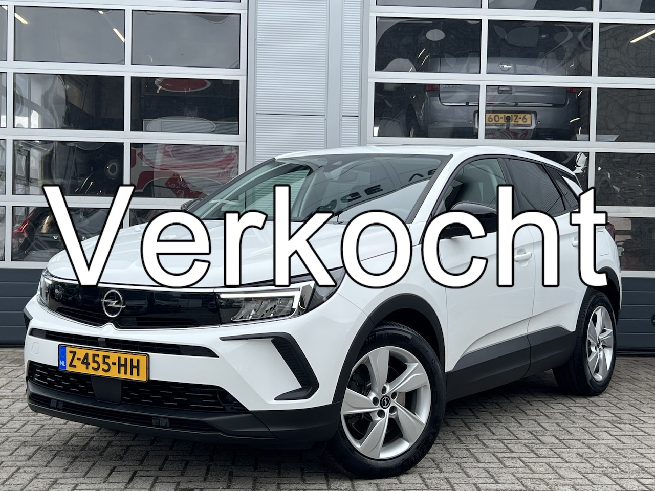 Opel Grandland - 1.6 Turbo Plug-In Hybrid | Navigatie/Android/Apple Carplay | LM Velgen 18" | Achteruitrijc - AutoWereld.nl
