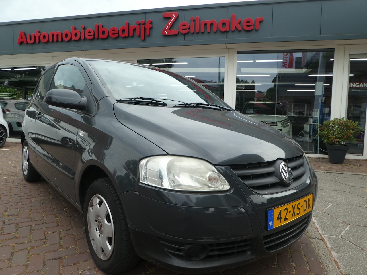 Volkswagen Fox - 1.2 Trendline Airco, Stuurbekrachtiging, El. ramen + Cent. deurvegrendeling - AutoWereld.nl
