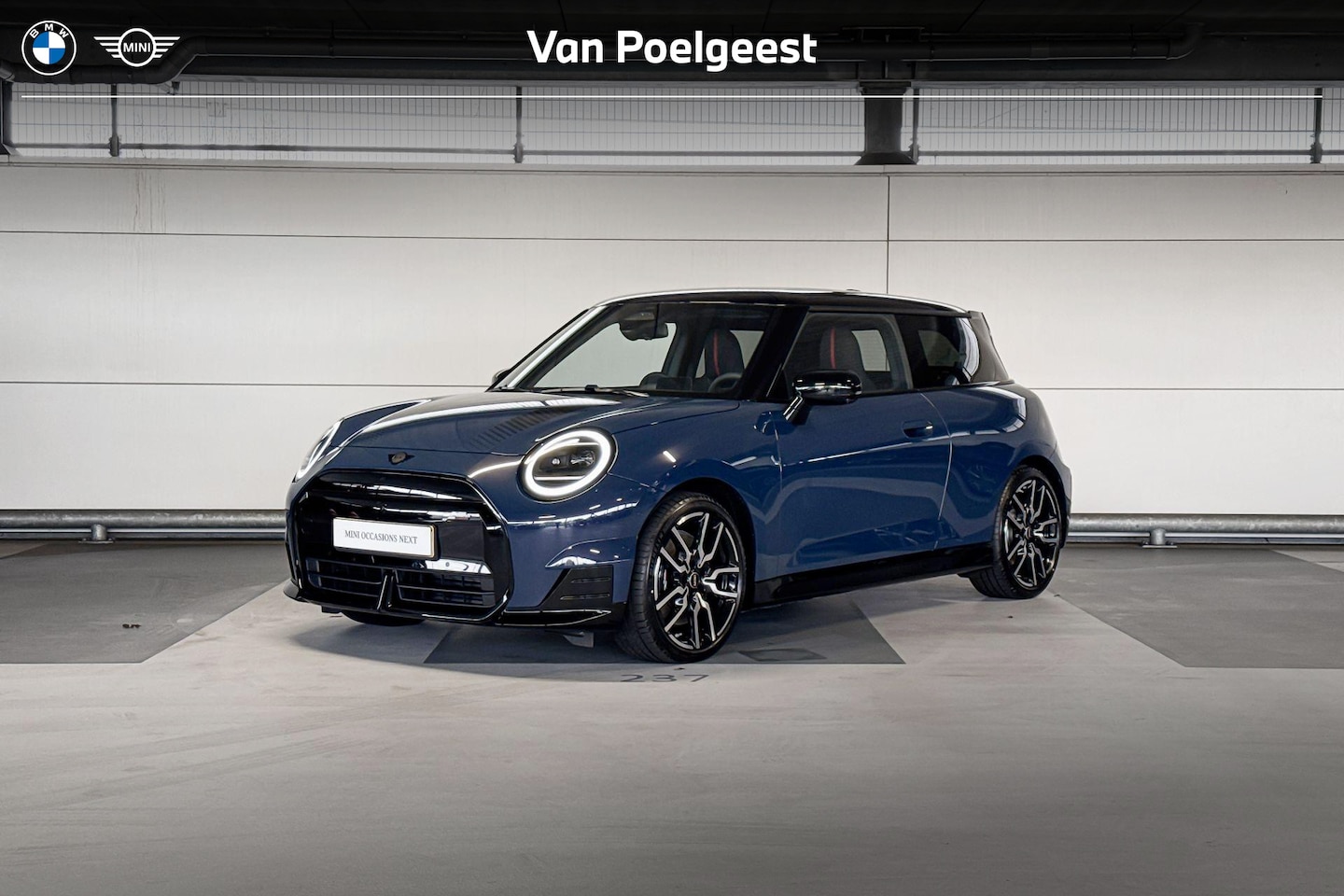 MINI Electric - 3-Deurs Cooper SE John Cooper Works L 54.2 kWh - AutoWereld.nl