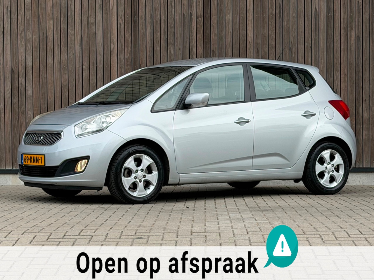 Kia Venga - 1.6 CVVT X-ecutive / Automaat / 24.731 KM / NAP / - AutoWereld.nl