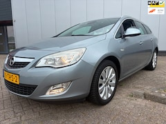 Opel Astra Sports Tourer - 1.4 Turbo Cosmo