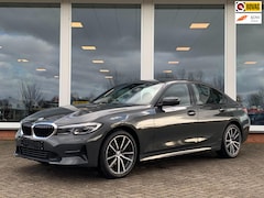BMW 3-serie - 320i Sedan - Aut. - Navi - PDC - LM - Trekhaak