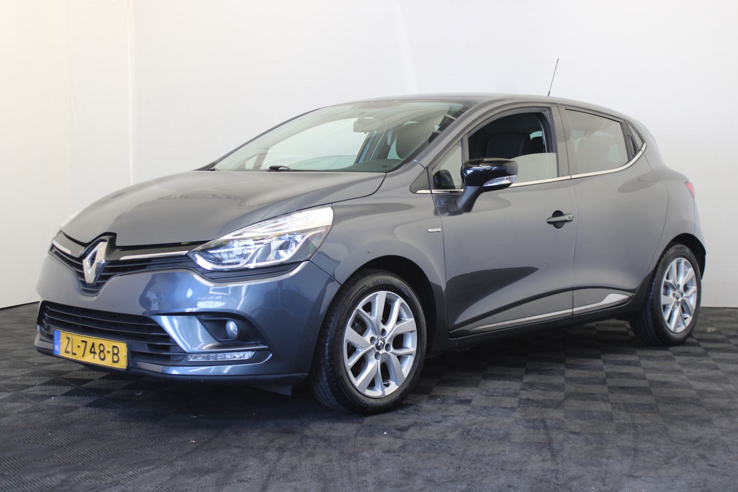 Renault Clio - 0.9 TCe Limited 0.9 TCe Limited - AutoWereld.nl