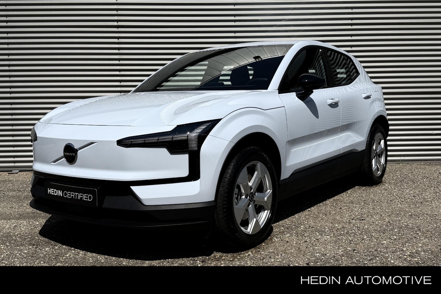 Volvo EX30 - P3 Essential 51 kWh | Adaptive Cruise | BLIS | Stoel/Stuurwielverwarming | - AutoWereld.nl