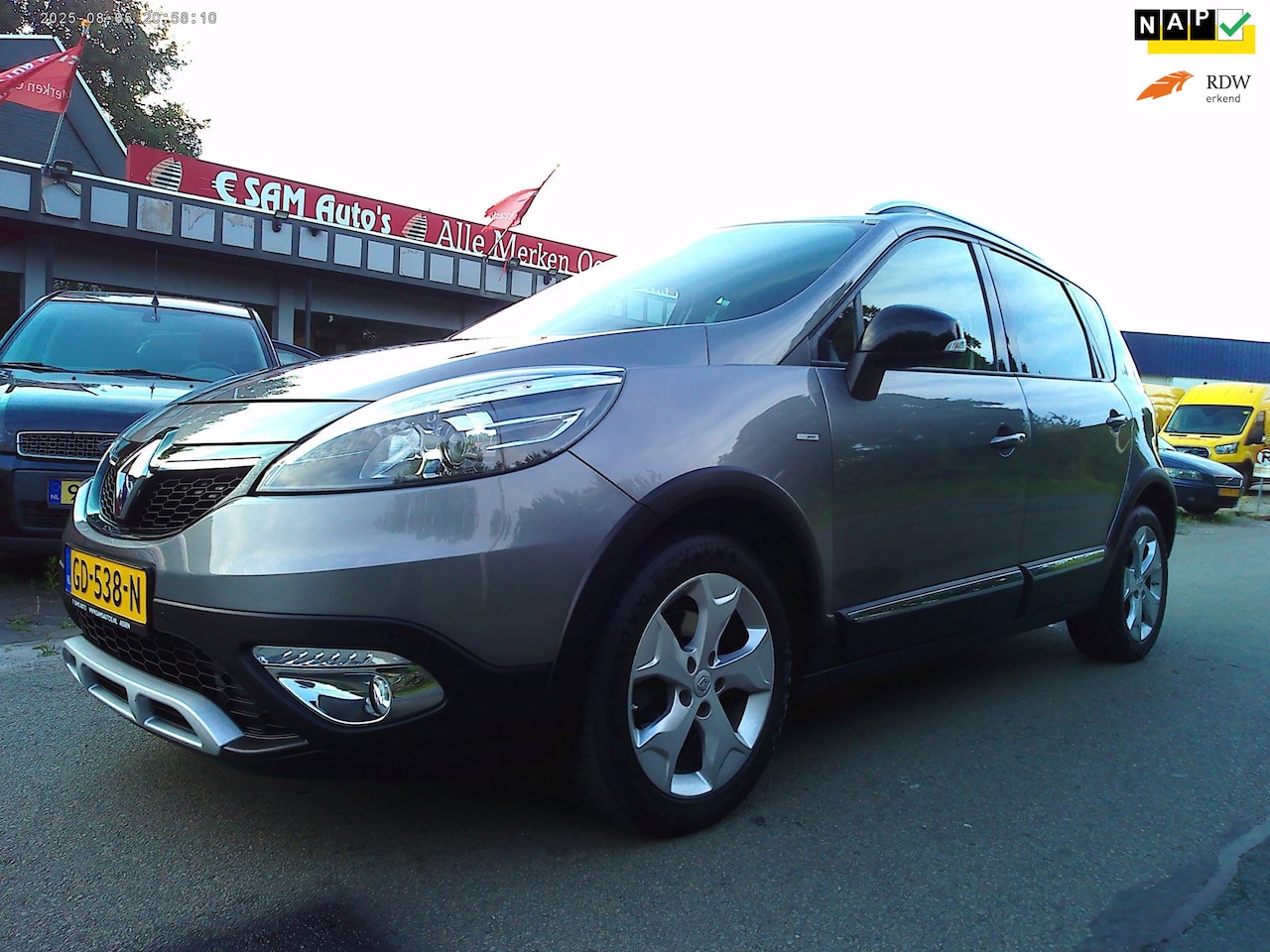 Renault Scénic - 1.2 TCe Bose 1.2 TCe Bose (2015+NAVI+Airco) - AutoWereld.nl