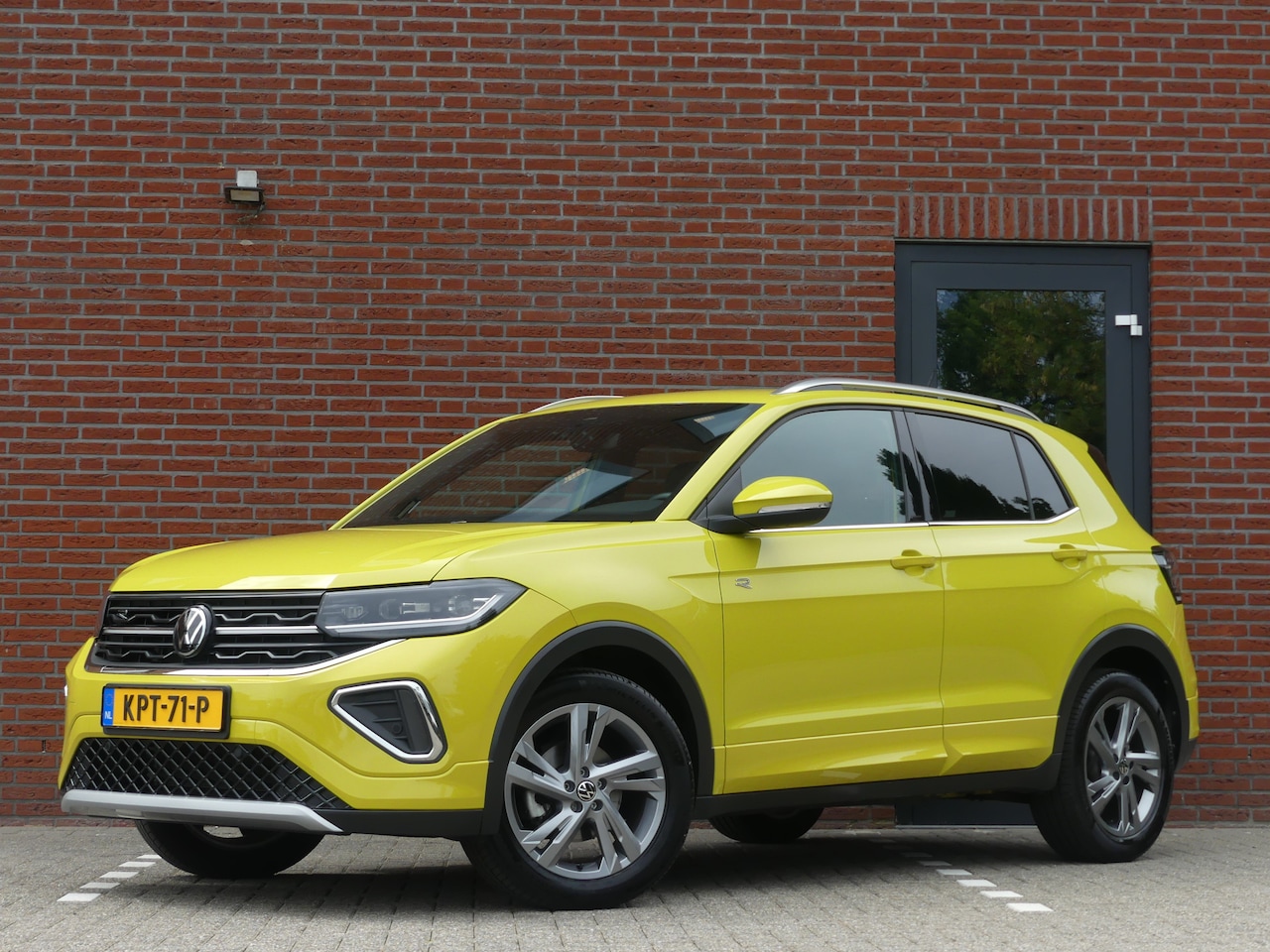 Volkswagen T-Cross - 1.0 TSI R-Line Edition / Trekhaak - AutoWereld.nl