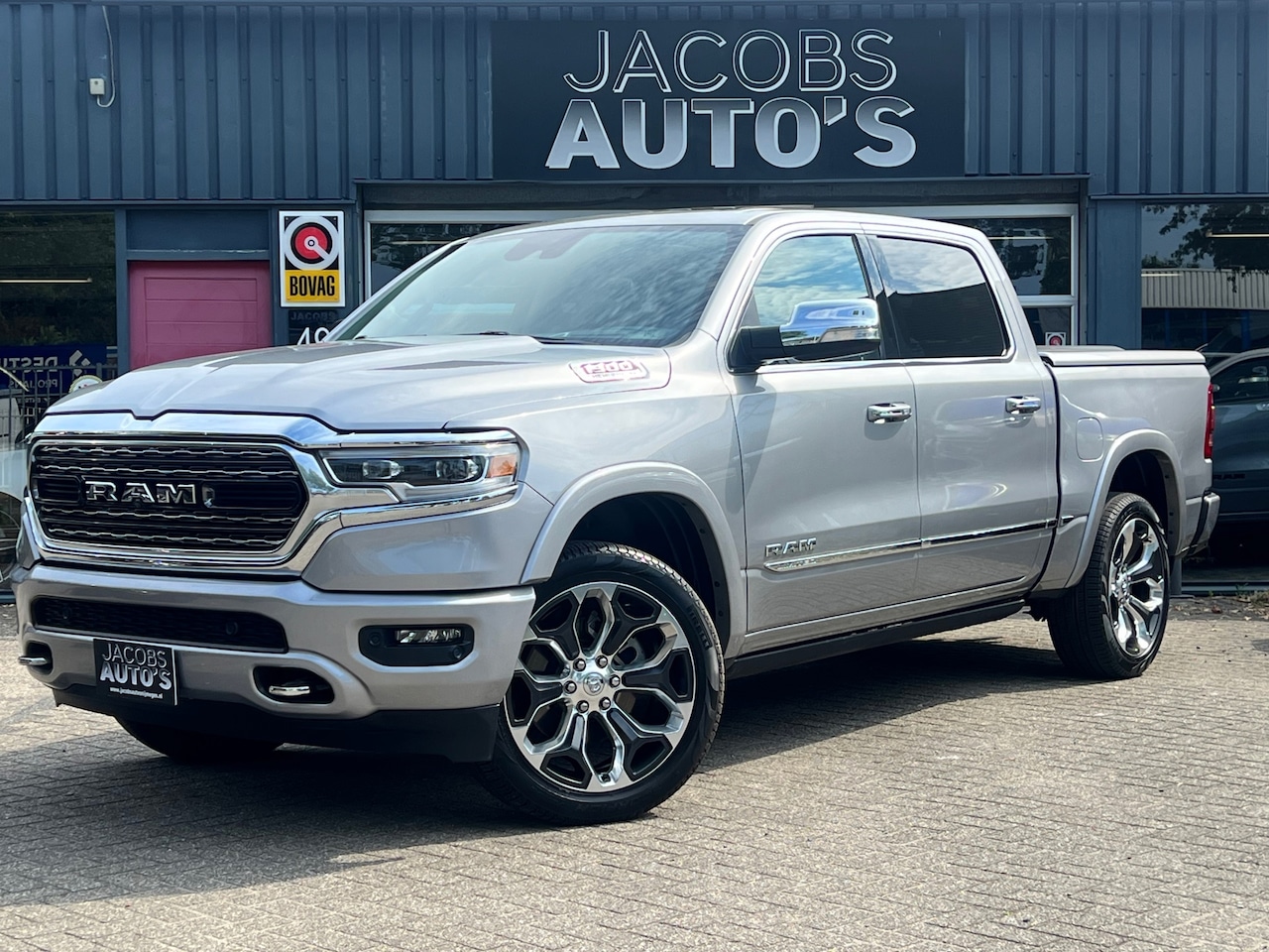 Dodge Ram 1500 - 5.7 V8 4x4 Crew Cab Limited 10 TH anniversary - AutoWereld.nl