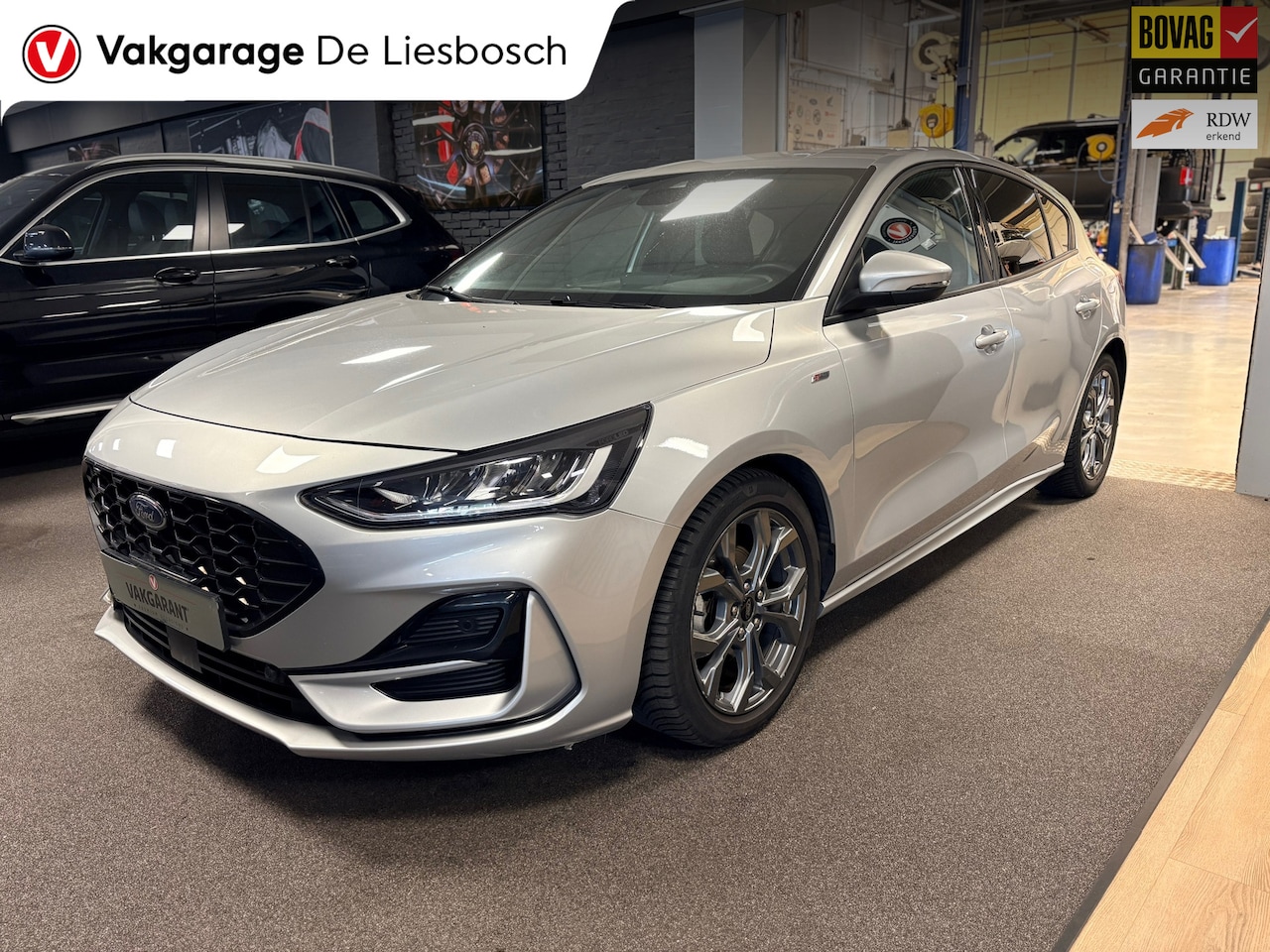 Ford Focus - 1.0 EcoBoost Hybrid ST Line / automaat / stuur en stoel verwarming / led - AutoWereld.nl