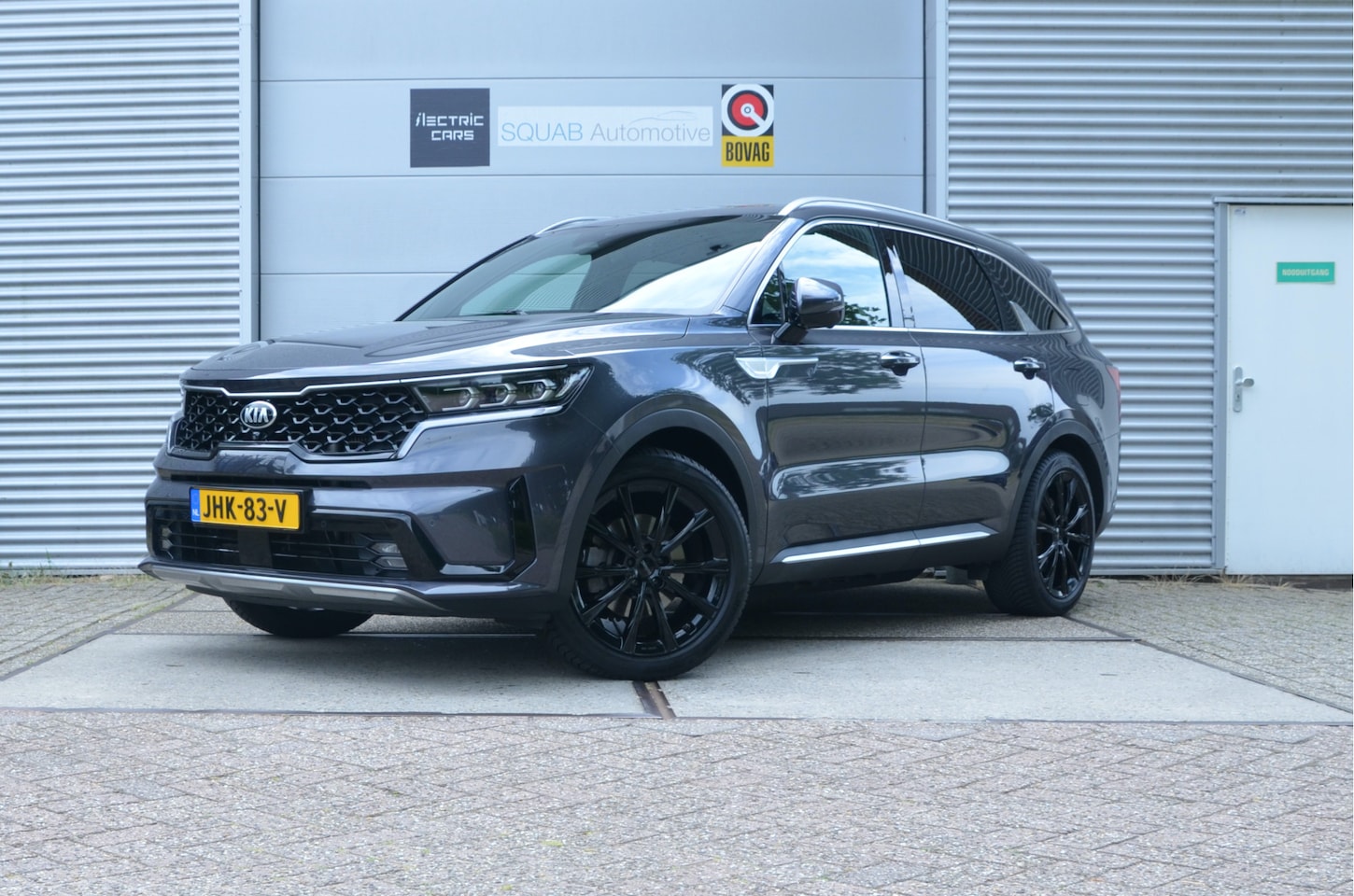 Kia Sorento - 1.6 T-GDI Plug-in Hybrid 4WD ExecutiveLine 7p. 2 sets 19" wielen met zomer en 4-seizoenenb - AutoWereld.nl