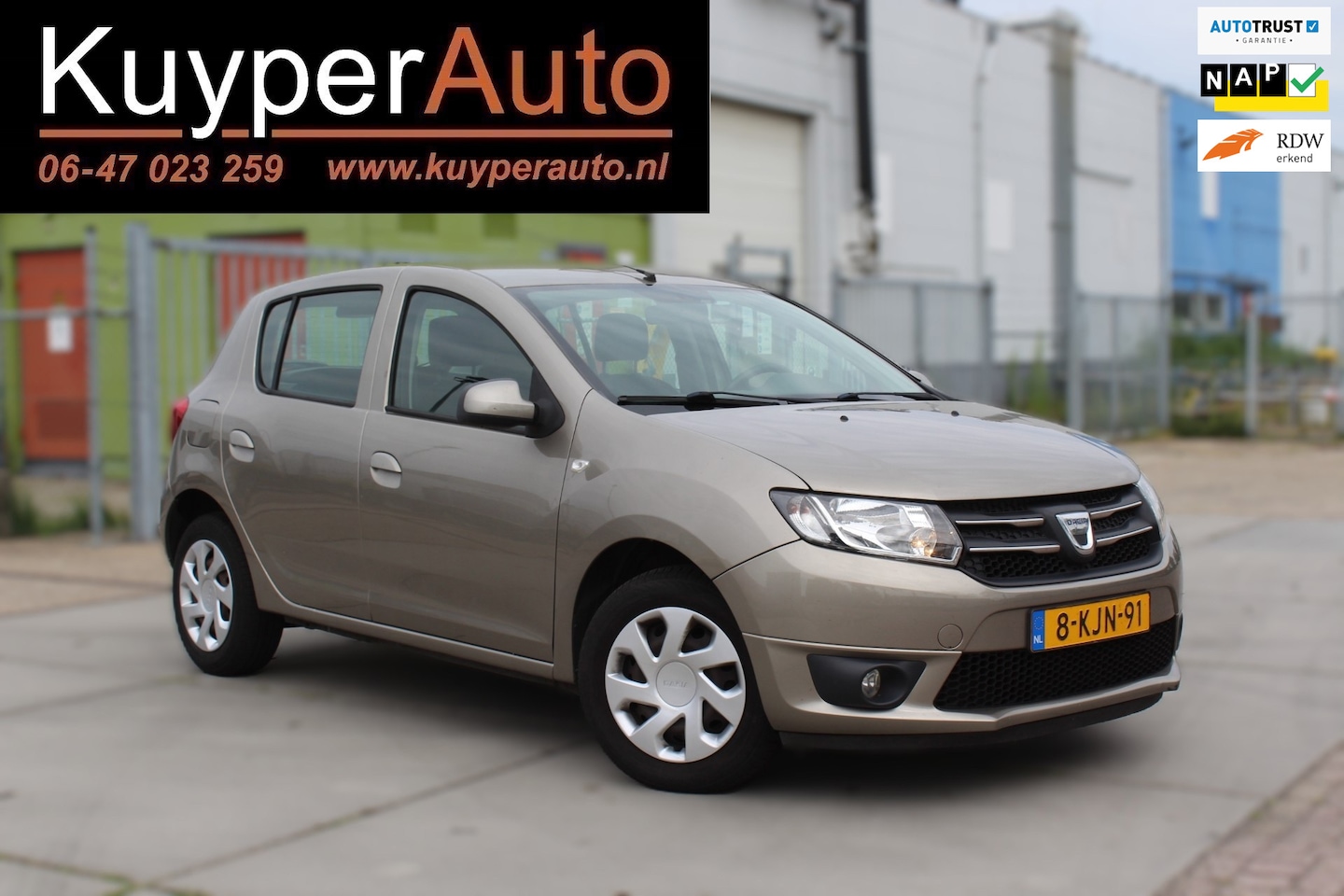 Dacia Sandero - 0.9 TCe Lauréate 1E EIG, MULTIMEDIA DEALER ONDERHOUDEN NAVI TREKHAAK AIRCO - AutoWereld.nl