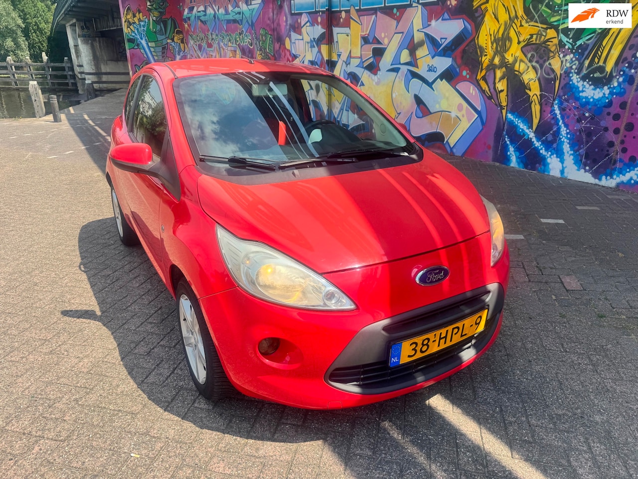 Ford Ka - 1.2 Titanium met 160 dkm nap airco sport velgen mooie auto elektrische ramen centrale verg - AutoWereld.nl