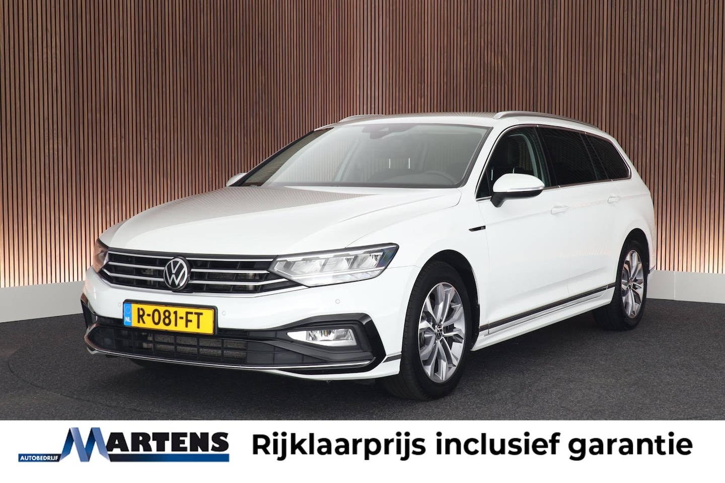 Volkswagen Passat Variant - 2.0 TDI DSG 150pk R-Line Business Camera Stoelverwarming Virtual Cockpit - AutoWereld.nl