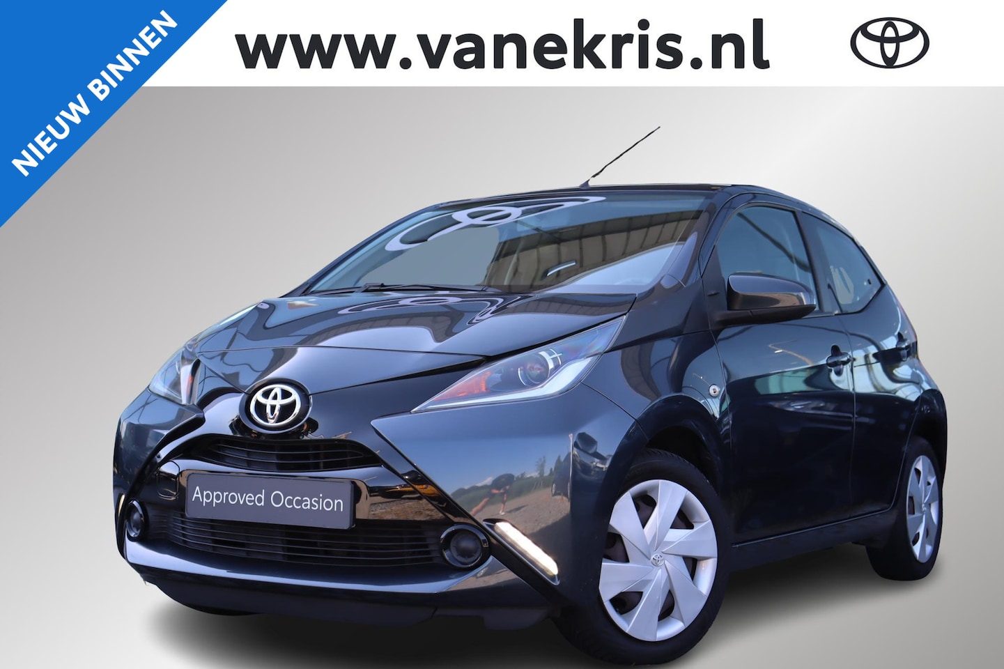 Toyota Aygo - 1.0 VVT-i x-play 1.0 VVT-i x-play, Airco, Camera Bluetooth - AutoWereld.nl