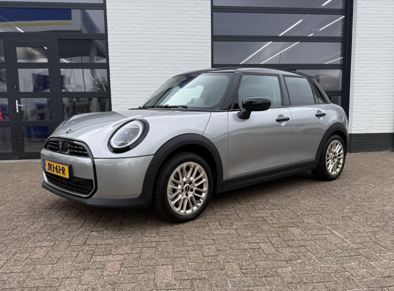 MINI Cooper - Mini (f65) 1.5 156pk Aut C - AutoWereld.nl