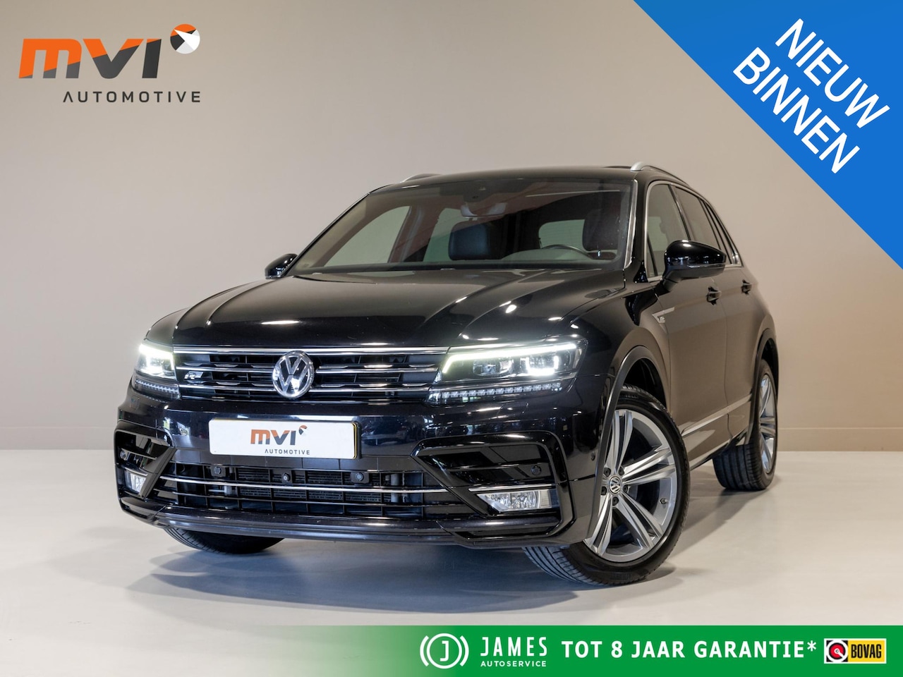 Volkswagen Tiguan - 2.0 TSI 4Motion 2x R-Line Highline / 220pk / Trekhaak / Panorama dak / Dynaudio / - AutoWereld.nl