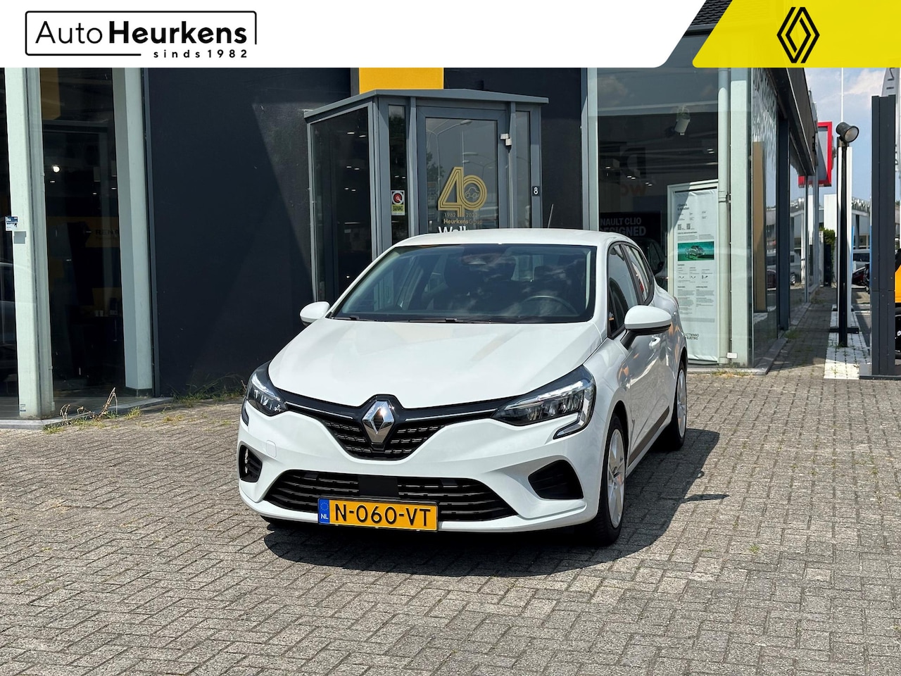 Renault Clio - TCe 100 Business Zen l Origineel NL l BTW-AUTO l Dealeronderhouden l NAP - AutoWereld.nl