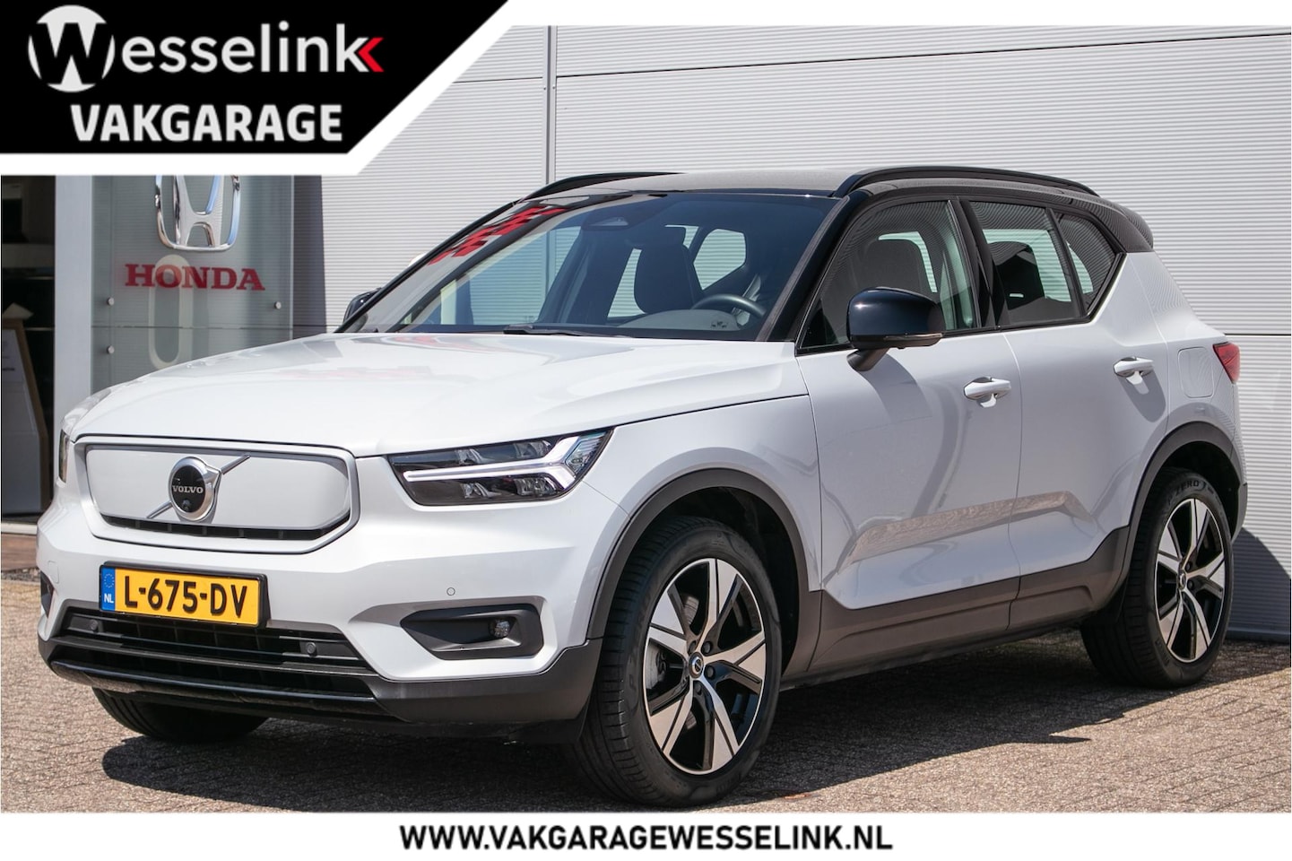 Volvo XC40 - Recharge P8 AWD R-Design | 360 cam | two-tone | Apple / Android | Ad. Cruise - AutoWereld.nl