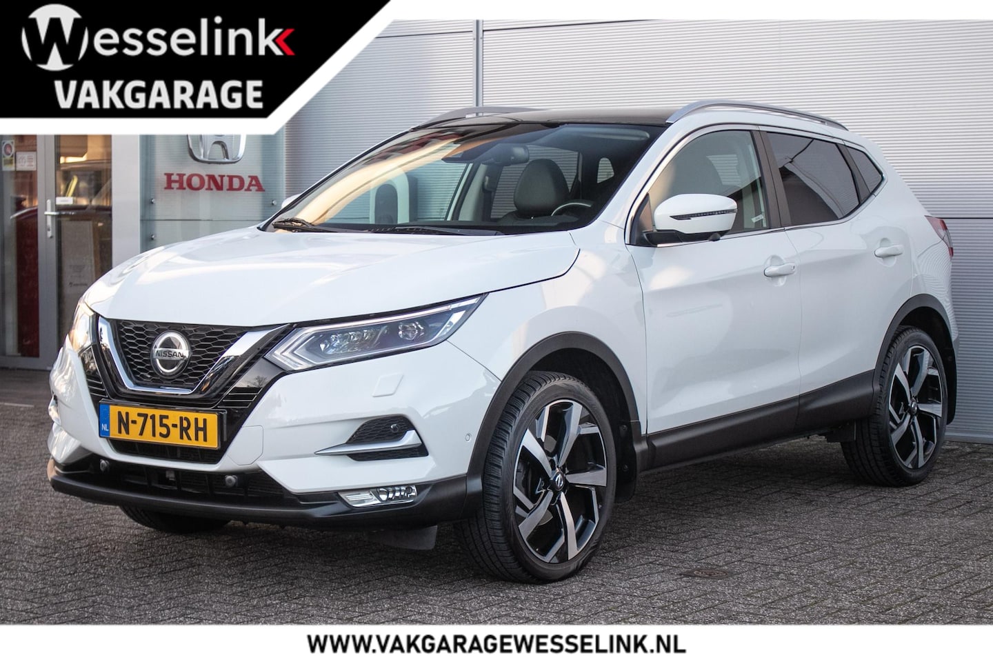 Nissan Qashqai - 1.2 Tekna Trekhaak | Panodak | Cruise | 360 cam | Stoelverw. | Nav | Voorruitverw. - AutoWereld.nl