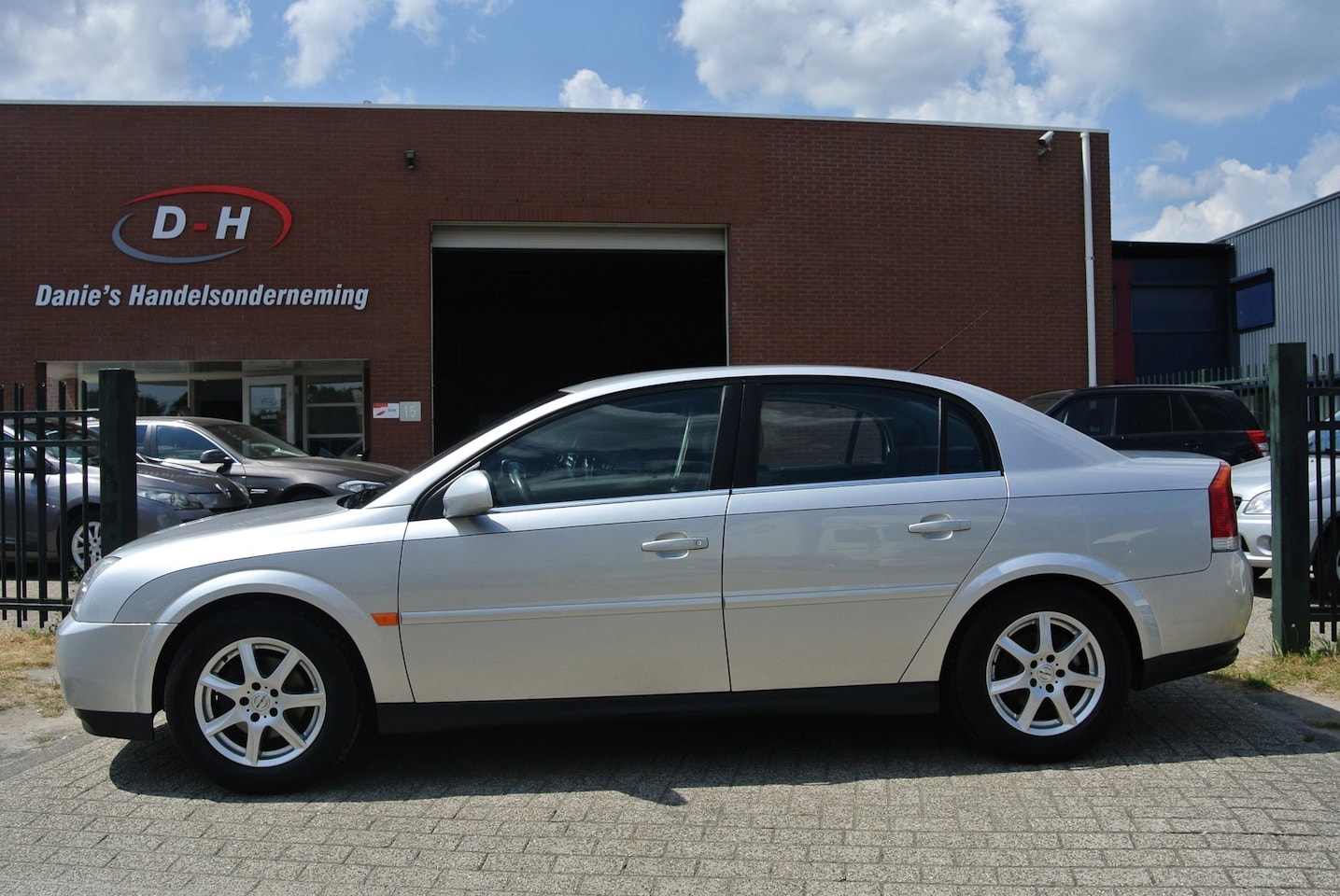 Opel Vectra - 1.8-16V Elegance airco apk 21-06-2027 inruil mogelijk nap - AutoWereld.nl
