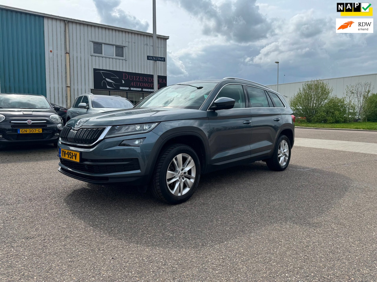 Skoda Kodiaq - 1.5 TSI Ambition Business 1.5 TSI Ambition Business, trekhaak, leder - AutoWereld.nl