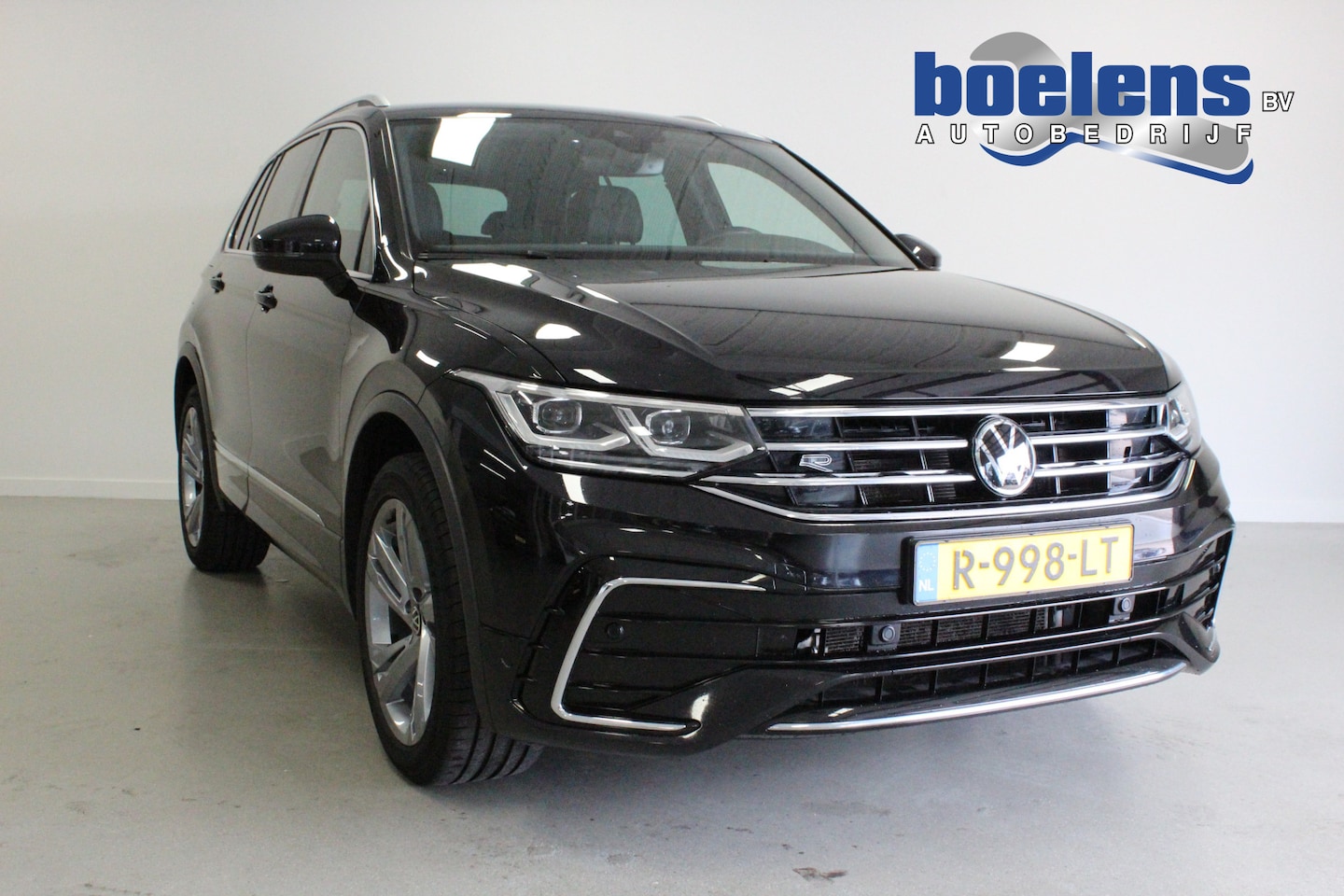 Volkswagen Tiguan - 1.4 TSI eHybrid R-Line Business+ | BJ:2022! | ACC | NL-AUTO+N.A.P | DAB | SFEER | LMV | KE - AutoWereld.nl