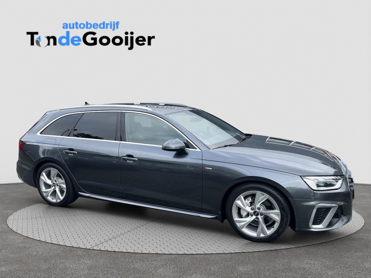 Audi A4 Avant - 40 TFSi S-Tronic Quattro S-line | NAV | EL. TREKHAAK | STANDKACHEL | - AutoWereld.nl