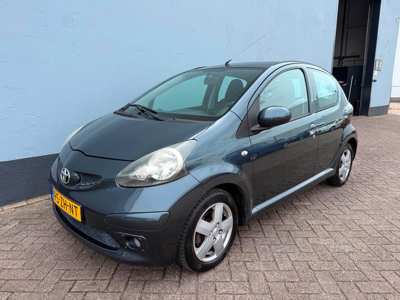 Toyota Aygo - 1.0-12V Sport 5-Deurs - Airco - LMV - AutoWereld.nl