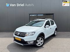 Dacia Sandero Stepway - TCe 90 Lauréate / Leder / Navigatie / Trekhaak