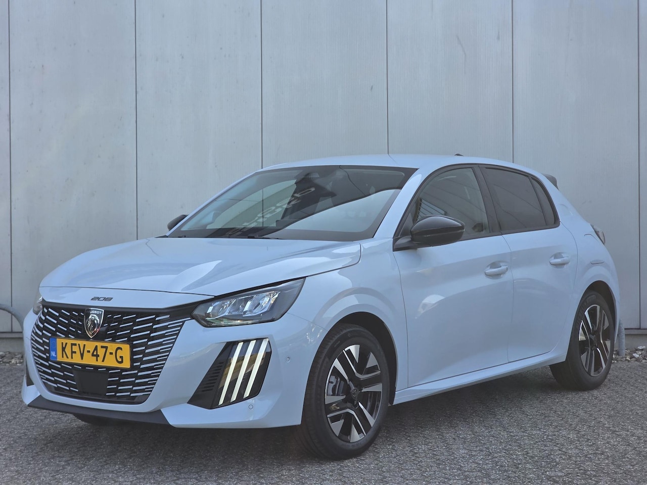 Peugeot 208 - Hybrid 110pk Allure Automaat Navigatie | Parkeercamera | Bluetooth - AutoWereld.nl