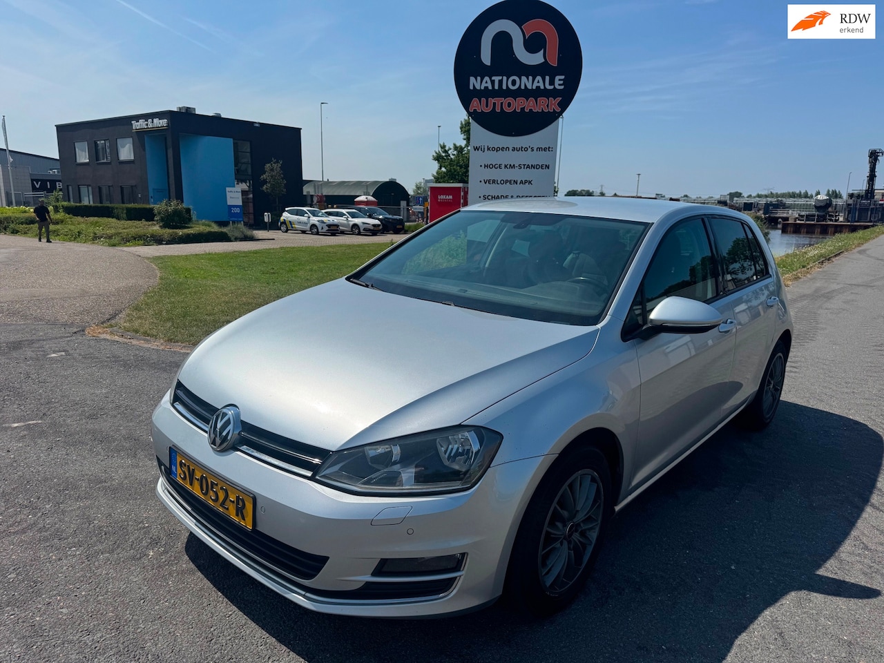 Volkswagen Golf - 2016 * 1.6 TDI Comfortline * EURO 6 * APK *110PK! - AutoWereld.nl