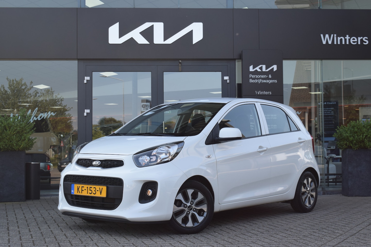 Kia Picanto - 1.0 CVVT ComfortPlusLine Navigator | Navigatie | Airco | Camera | Bluetooth | - AutoWereld.nl