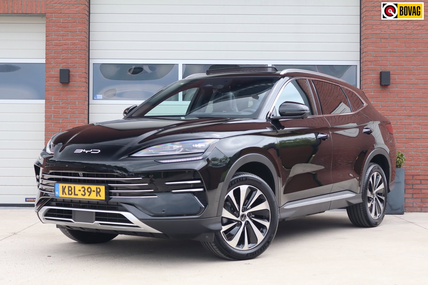 BYD Seal U - 1.5 DM-i FWD Boost PHEV Panoramadak - Head up - 360 camera - Memory seat - Lederen bekledi - AutoWereld.nl