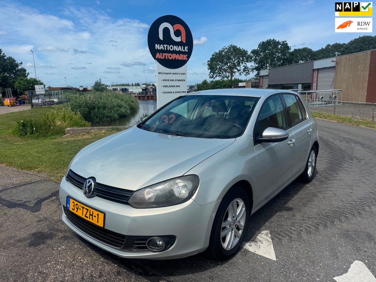 Volkswagen Golf - 2012 * 1.2 TSI Highline BlueMotion * APK 2027 * RIJD NOG PERFECT !! - AutoWereld.nl