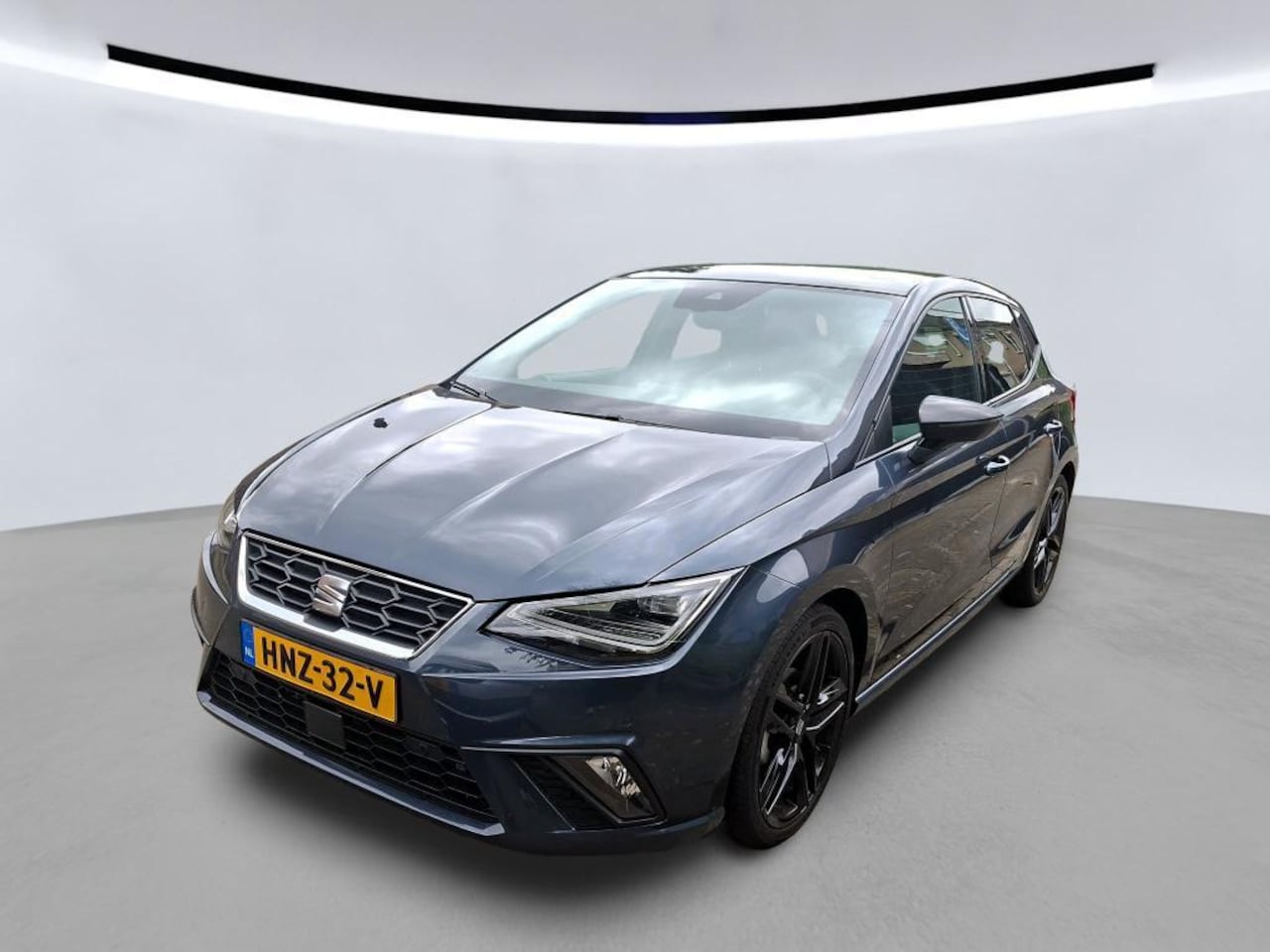 SEAT Ibiza - 1.0 TSi 115pk FR Business Connect | Panoramadak | Alcantara | Keyless - AutoWereld.nl