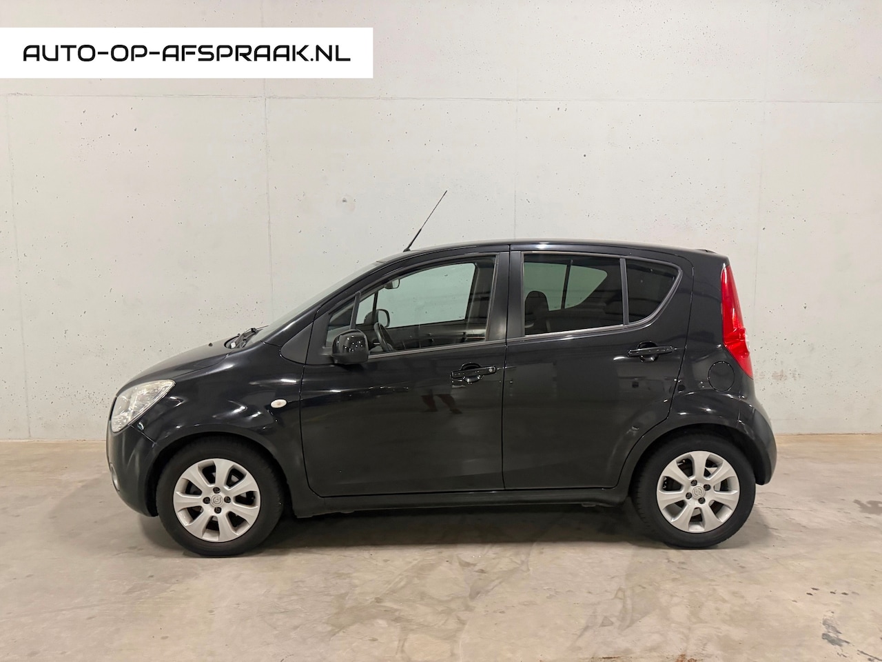 Opel Agila - 1.2 Enjoy 5drs Automaat Airco APK NAP - AutoWereld.nl