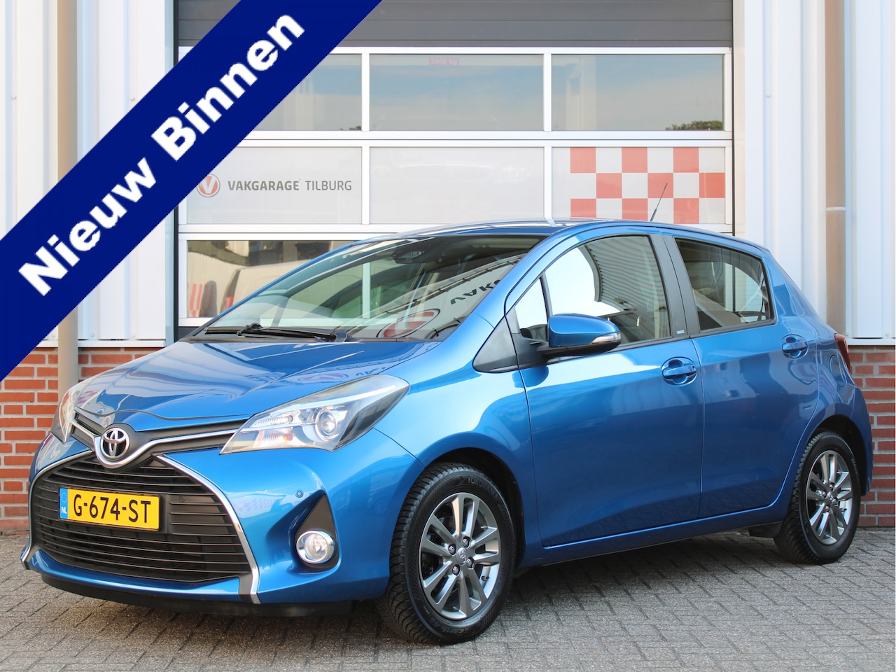 Toyota Yaris - 1.0 VVT-i Aspiration Edition S /15'LM/AIRCO/Camera/CV/PDC/Lane assist/Stoelverwarming/Blue - AutoWereld.nl
