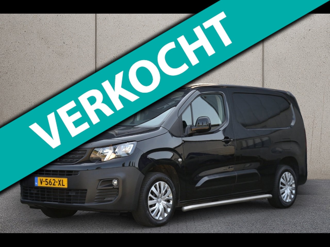 Peugeot Partner - 1.5 BlueHDI 130PK Premium Long Automaat | Trekhaak | Achteruitrijcamera | Carplay - AutoWereld.nl