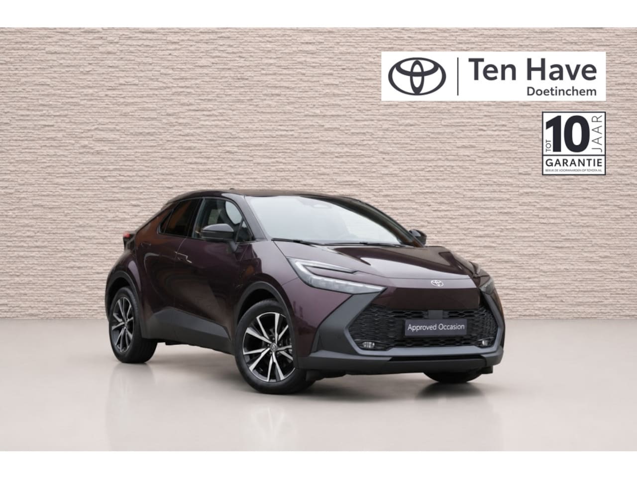 Toyota C-HR - 1.8 Hybrid 140 First Edition Automaat | Adaptive High Beam System (AHS) | Parkeer- & manoe - AutoWereld.nl