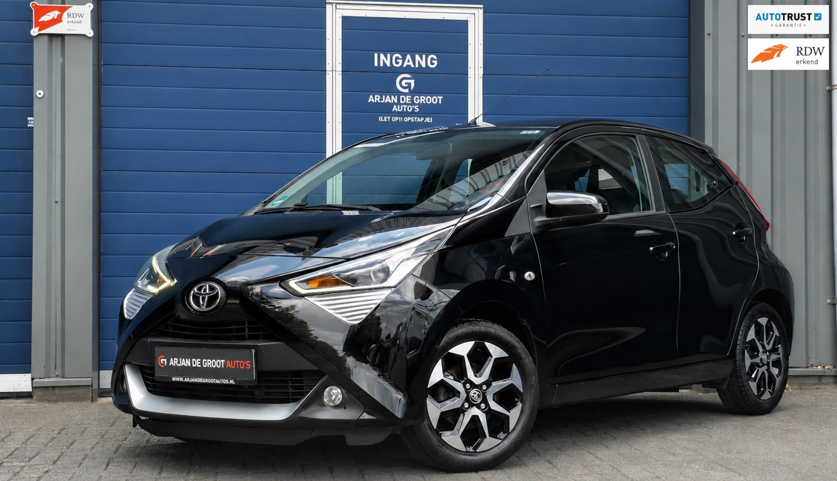 Toyota Aygo - 1.0 VVT-i x-play 5Drs AUTOMAAT Airco Camera Carplay LM velgen - AutoWereld.nl