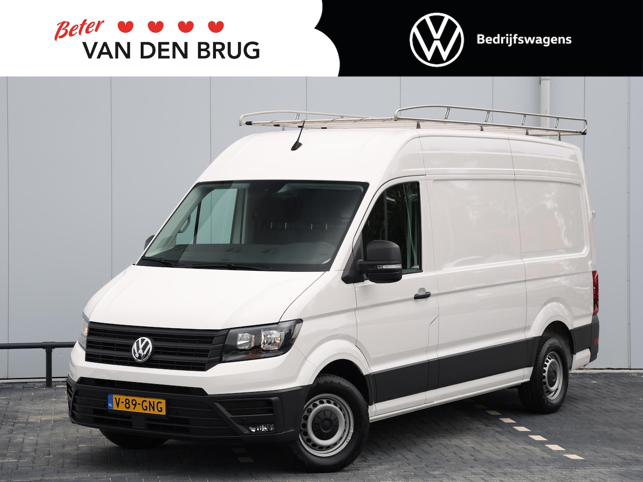 Volkswagen Crafter - 35 2.0 TDI 140pk L3H3 Comfortline | Navigatie | Airco | Cruise control | Camera | App conn - AutoWereld.nl