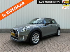 MINI 5-Deurs - 1.5 Cooper Pepper, CarPlay, Navi, 1e eigenaar, Dealer onderhouden, NAP