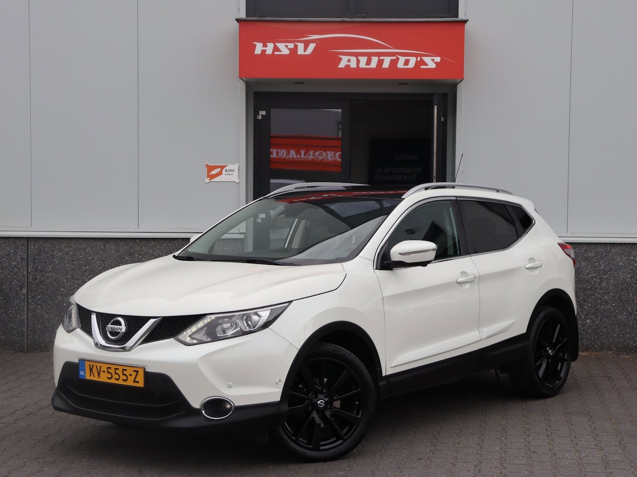 Nissan Qashqai - 1.2 Premier Edition navi 1/2 Leer panodak - AutoWereld.nl