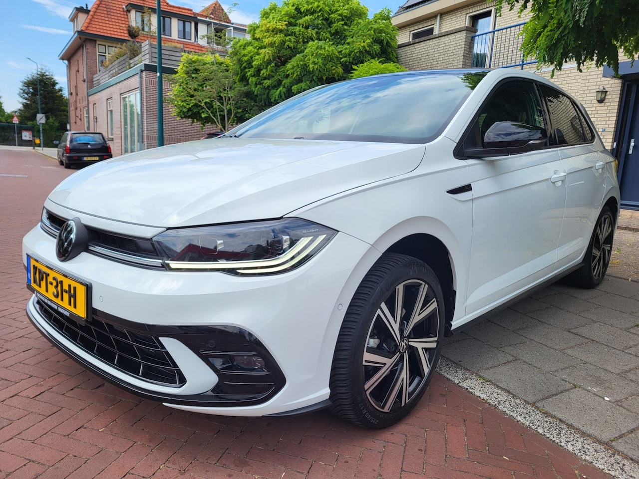 Volkswagen Polo - 1.0 Comfortline Business R-line Garantie mogelijk tm 2035 - AutoWereld.nl