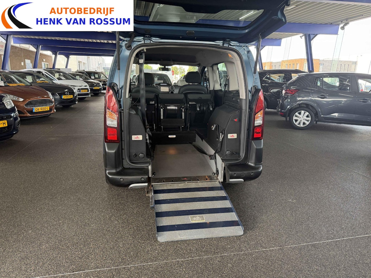 Citroën Berlingo - 1.2 PureTech XTR Rolstoelauto | Rolstoel auto | 5 persoons. - AutoWereld.nl