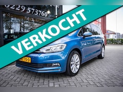 Volkswagen Touran - 1.4 TSI Highline | Automaat | Key-less | Navigatie | Parkeer hulp | LED | App-connect |
