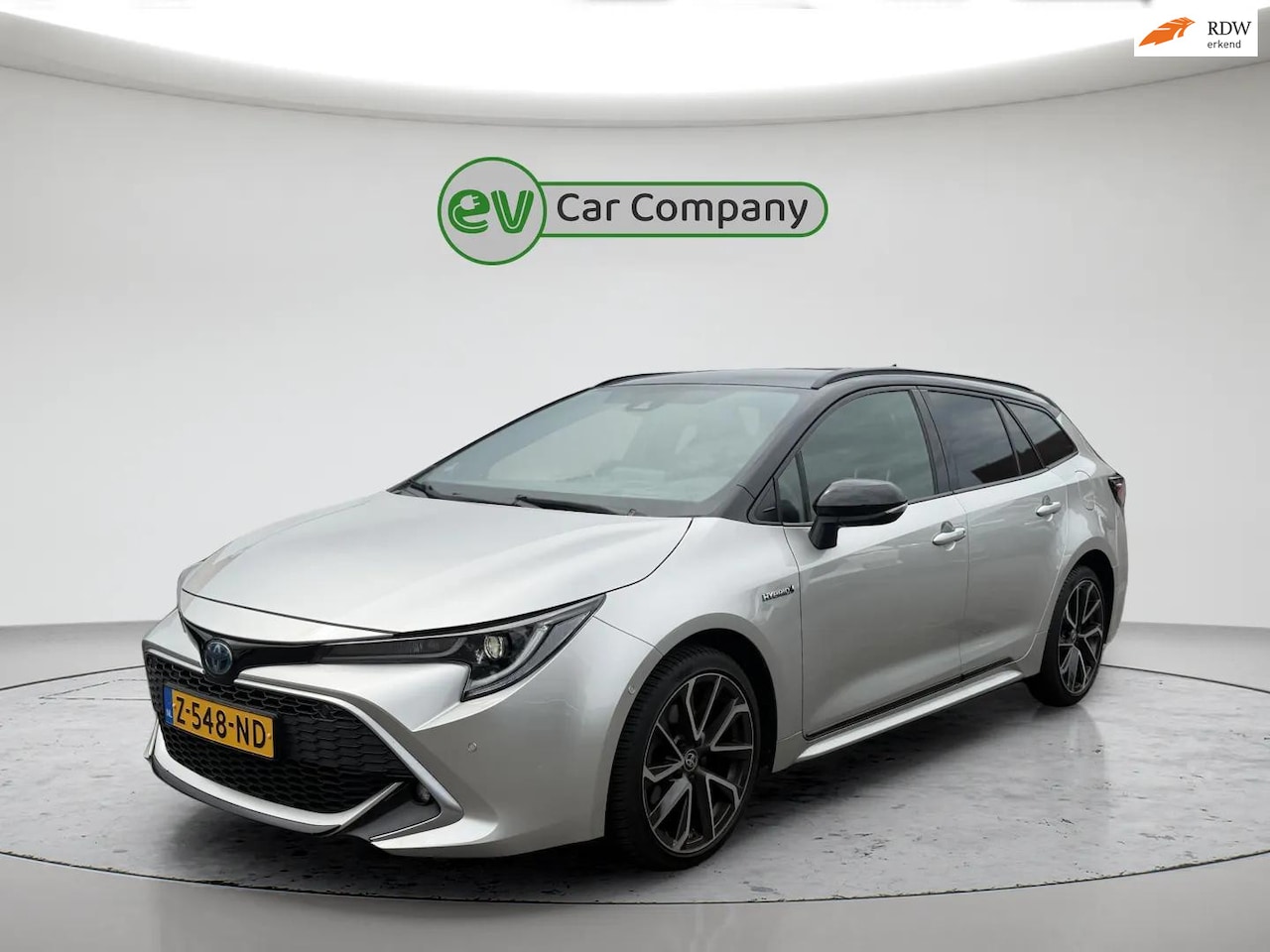 Toyota Corolla Touring Sports - 2.0 Hybrid Business Plus | GR-Sport | CarPlay | Headup | Navigatie | JBL Audio | Camera | - AutoWereld.nl
