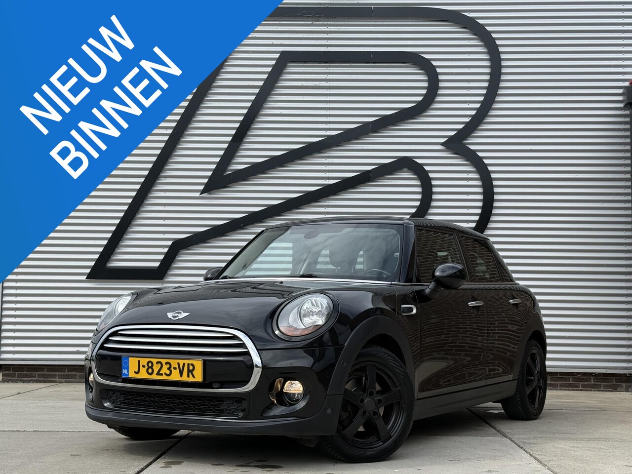 MINI 5-Deurs - 1.5 Cooper Chili Business Airco|Elek Ramen|LM Velgen|PDC V+A|APK tot 01-2027 - AutoWereld.nl