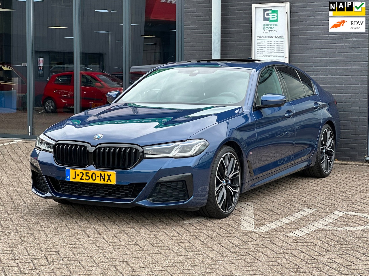 BMW 5-serie - 530i High Executive Edition/PANO-DAK/CARPLAY/CAMERA/NL-AUTO NAP!! - AutoWereld.nl