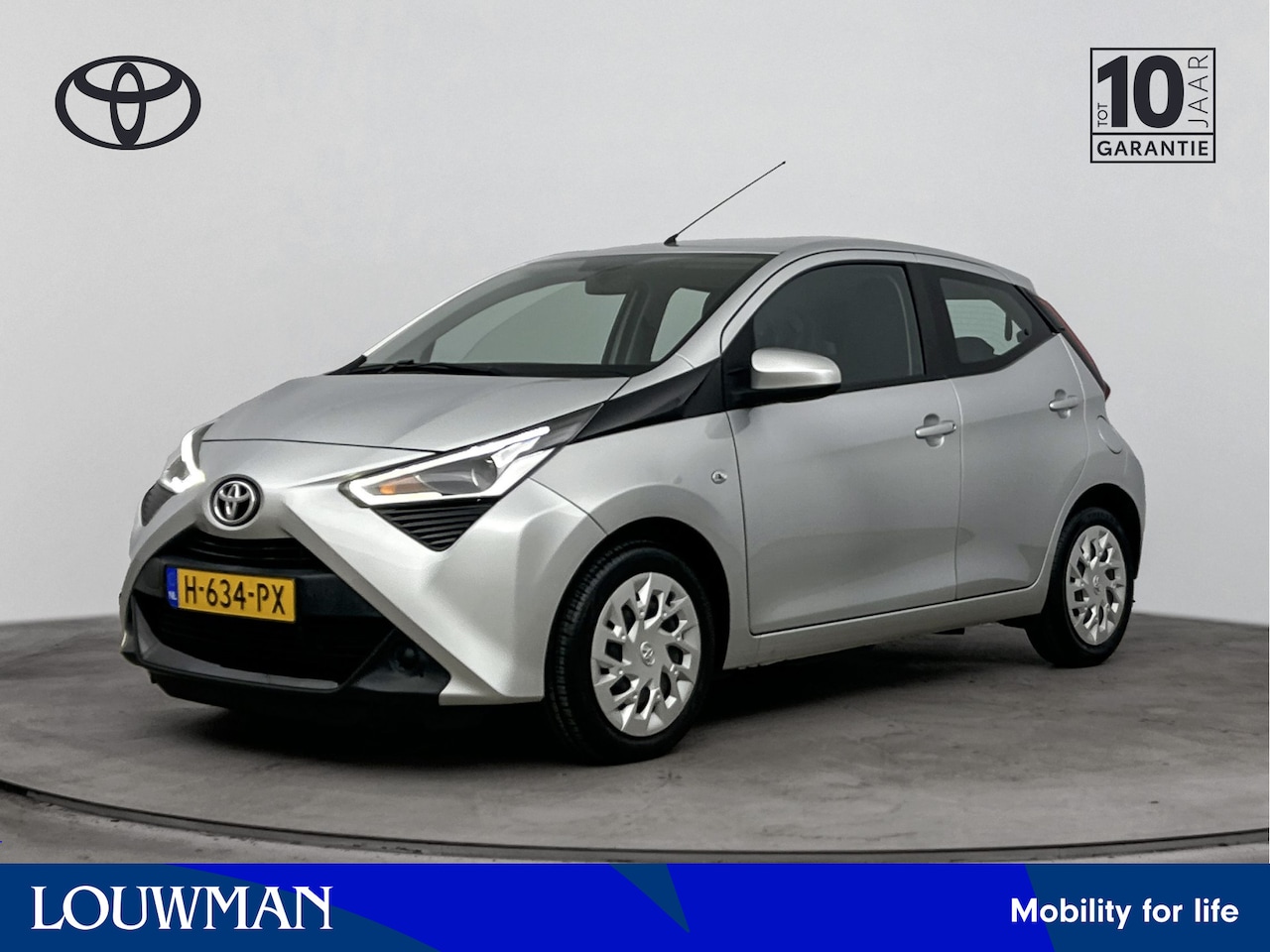 Toyota Aygo - 1.0 VVT-i x-play | Apple Carplay-Android Auto | Parkeercamera | Airco | *** - AutoWereld.nl